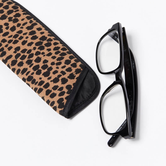 Glasses Pouch-Black Cheetah-Glasses Out