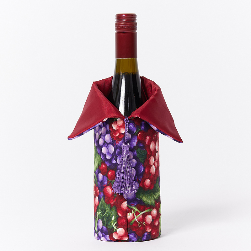 Wine-Bottle-Cover-Insulated-Grape